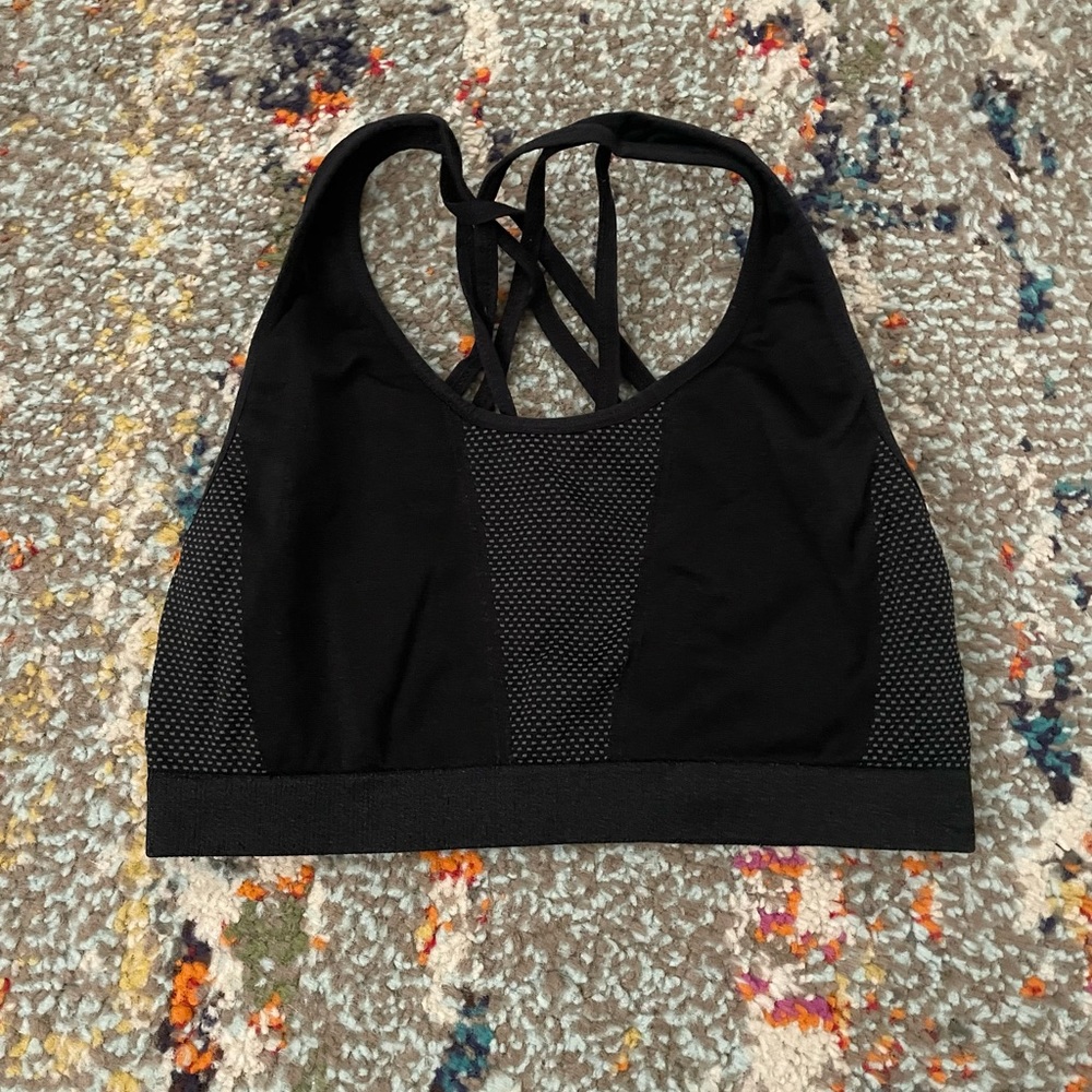 FABLETICS sports bra